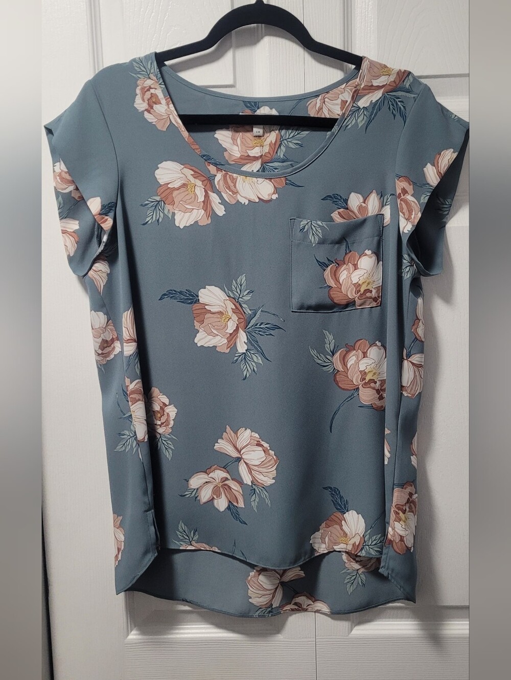 Floral Pocket Short Sleeve Blouse